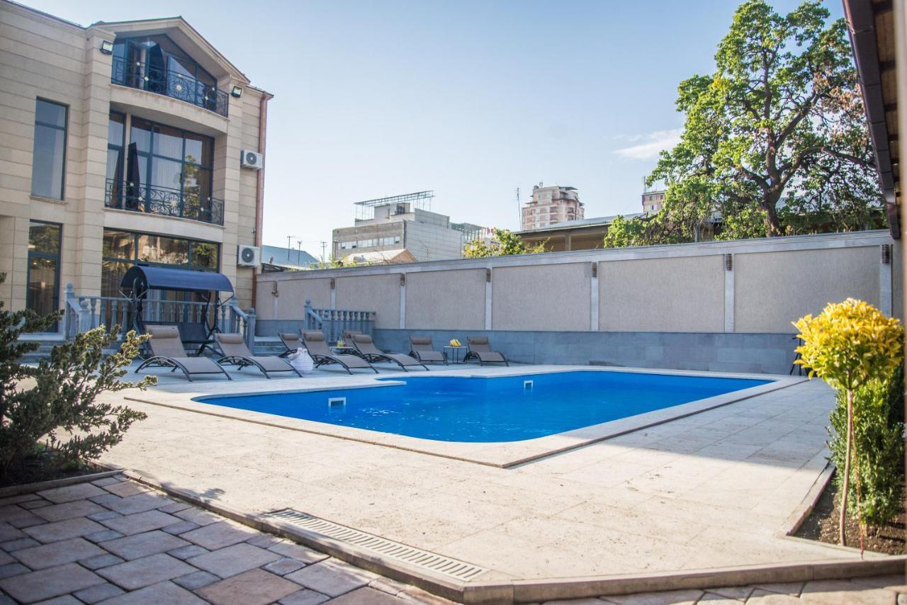 Maison Hotel Yerevan Exterior photo